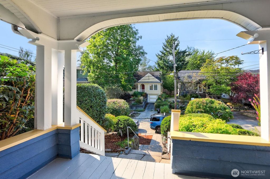 Photo of 6818 16th Avenue NE, Seattle, WA 98115 (MLS # 2436434)