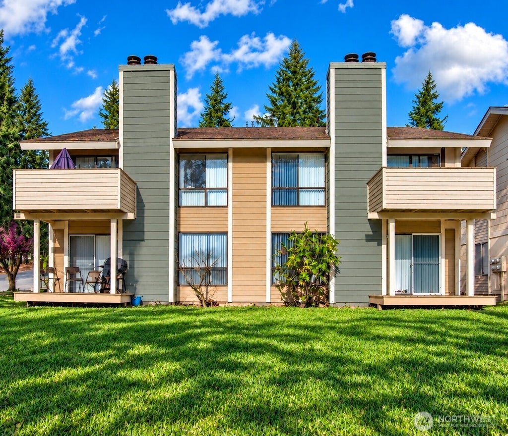 Photo of 34246 1st Place S, Federal Way, WA 98003 (MLS # 2586121)