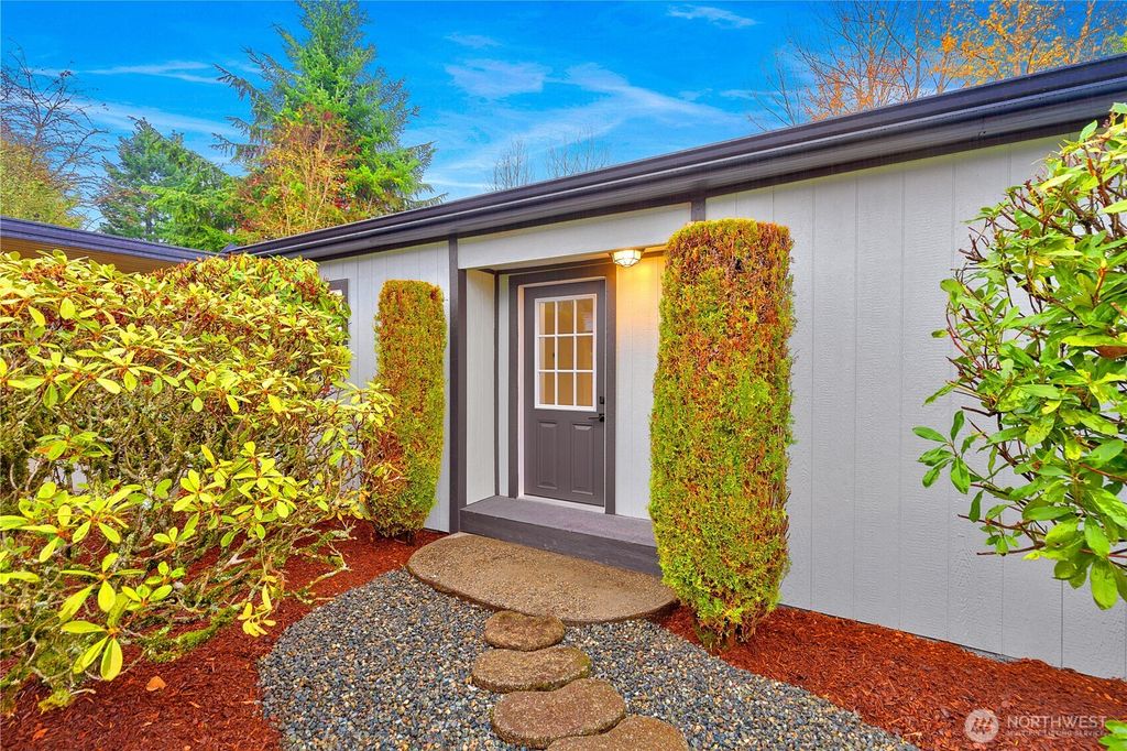 Photo of 201 Union Avenue SE #74, Renton, WA 98059 (MLS # 2456666)