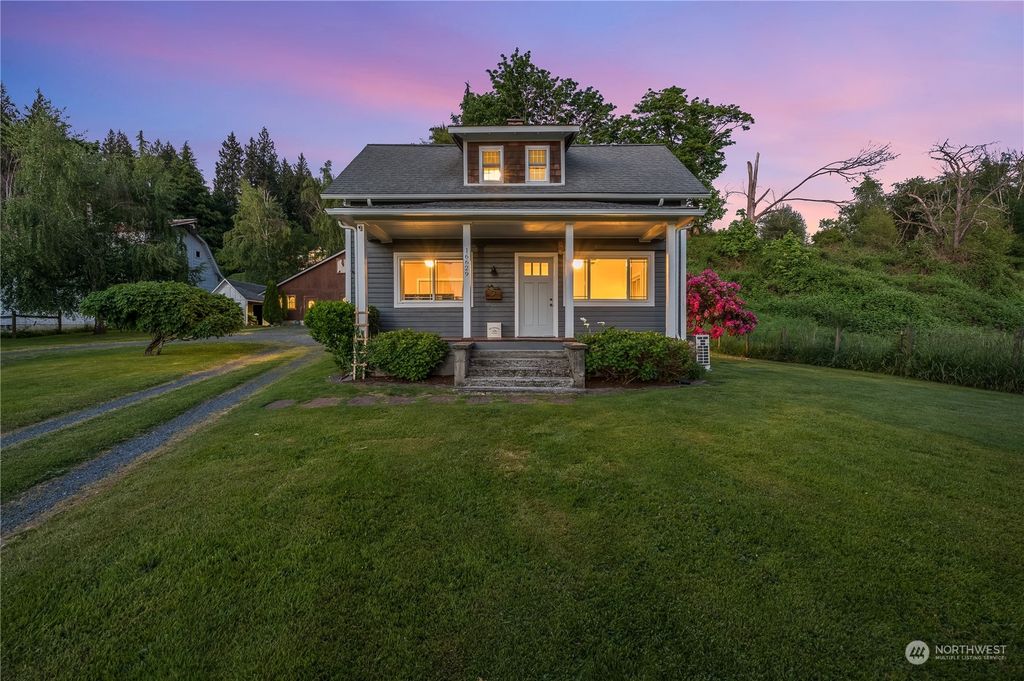 Photo of 16629 67th Avenue NE, Arlington, WA 98223 (MLS # 2075683)