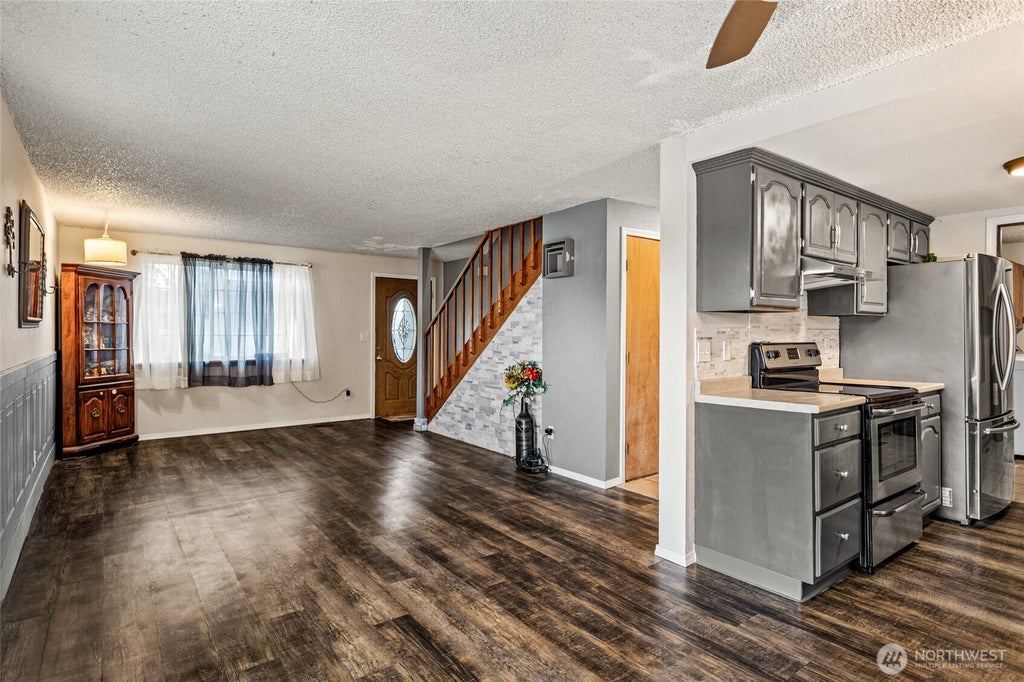 Photo of 1711 S 66th Avenue, Yakima, WA 98908 (MLS # 2580389)