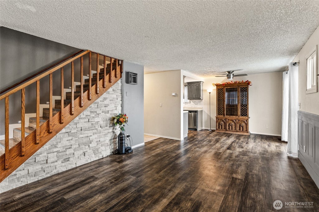 Photo of 1711 S 66th Avenue, Yakima, WA 98908 (MLS # 2580389)