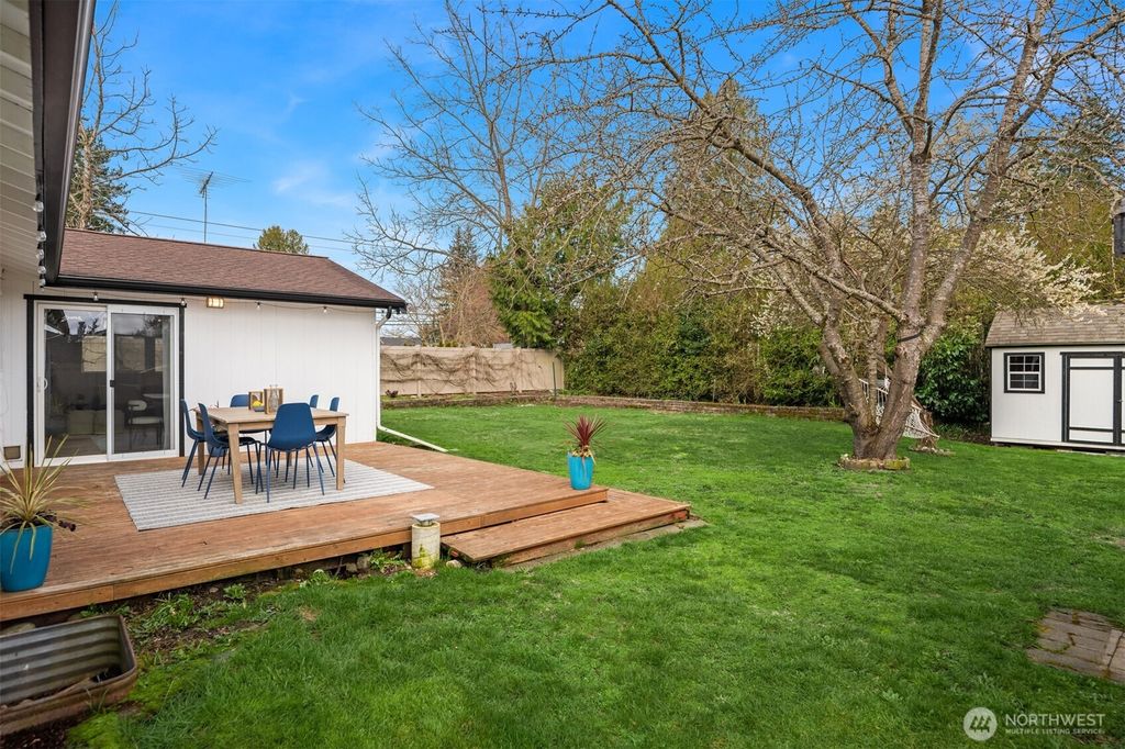 Photo of 6717 193rd Street SW, Lynnwood, WA 98036 (MLS # 2497331)