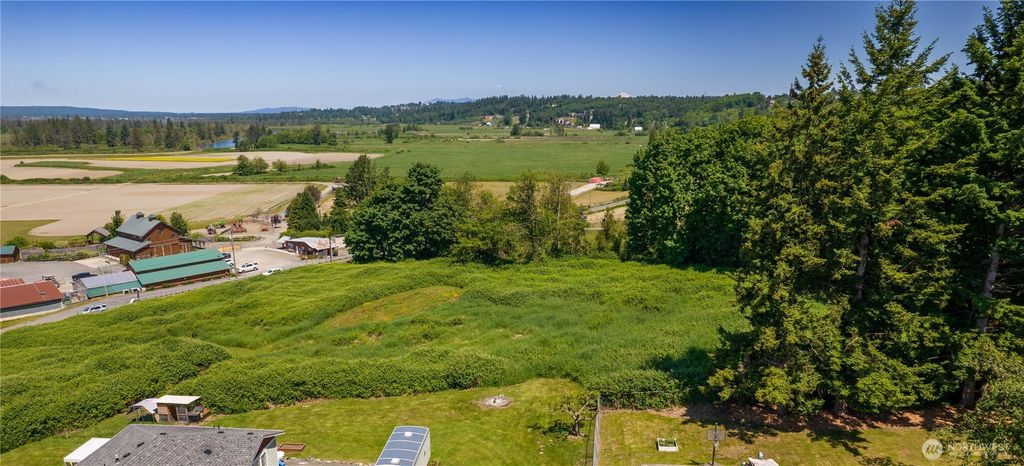 Photo of 731 Sunnyside Boulevard SE, Lake Stevens, WA 98258 (MLS # 2401271)