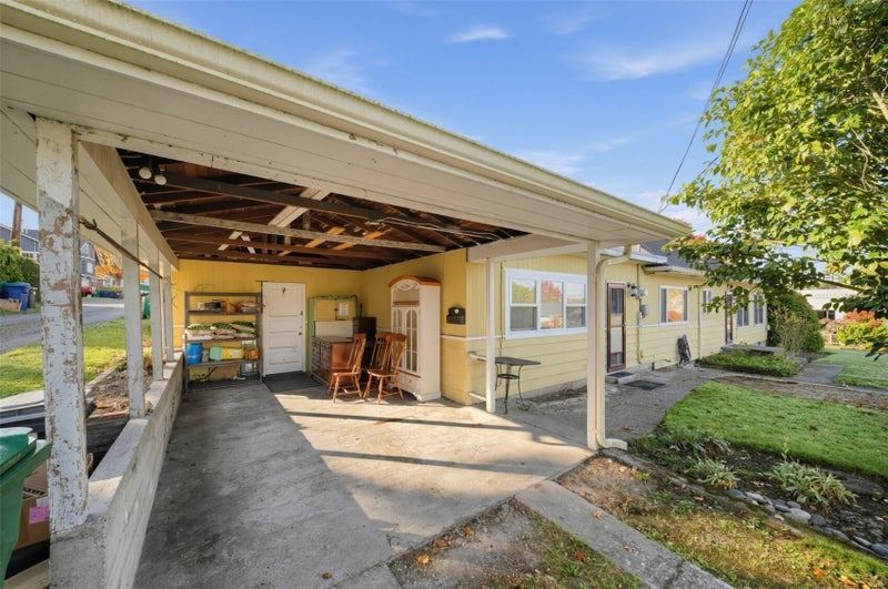 304 E Highland Avenue