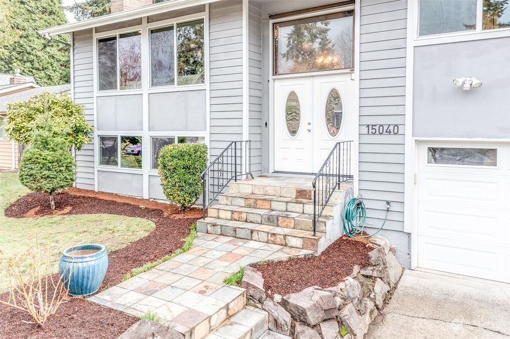 Photo of 15040 116th Place NE, Kirkland, WA 98034 (MLS # 2045308)