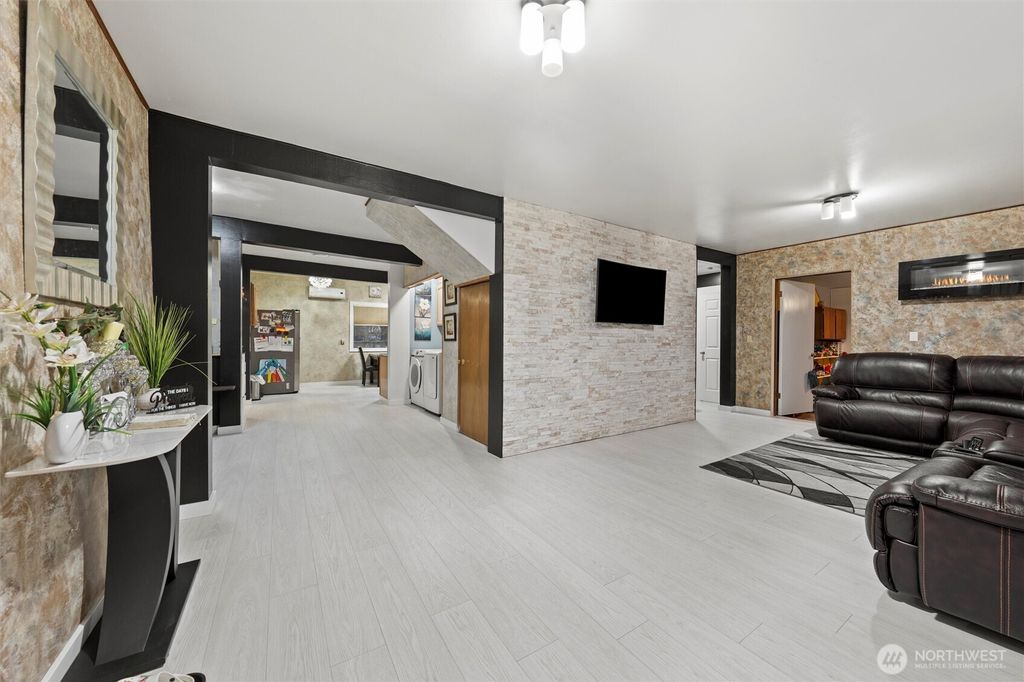 Photo of 310 Bronson Street, Hatton, WA 99344 (MLS # 2461151)