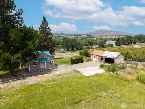 Photo of 31952 A Highway 97, Tonasket, WA 98855 (MLS # 2558351)