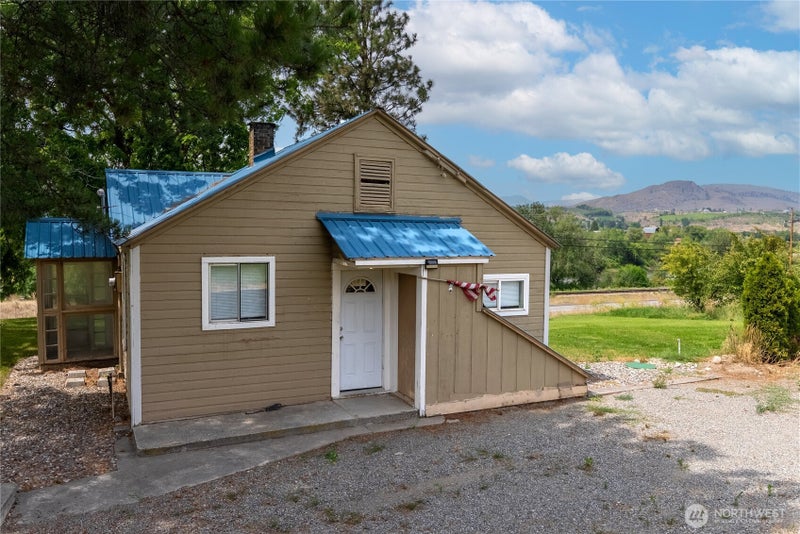 31952 Highway 97