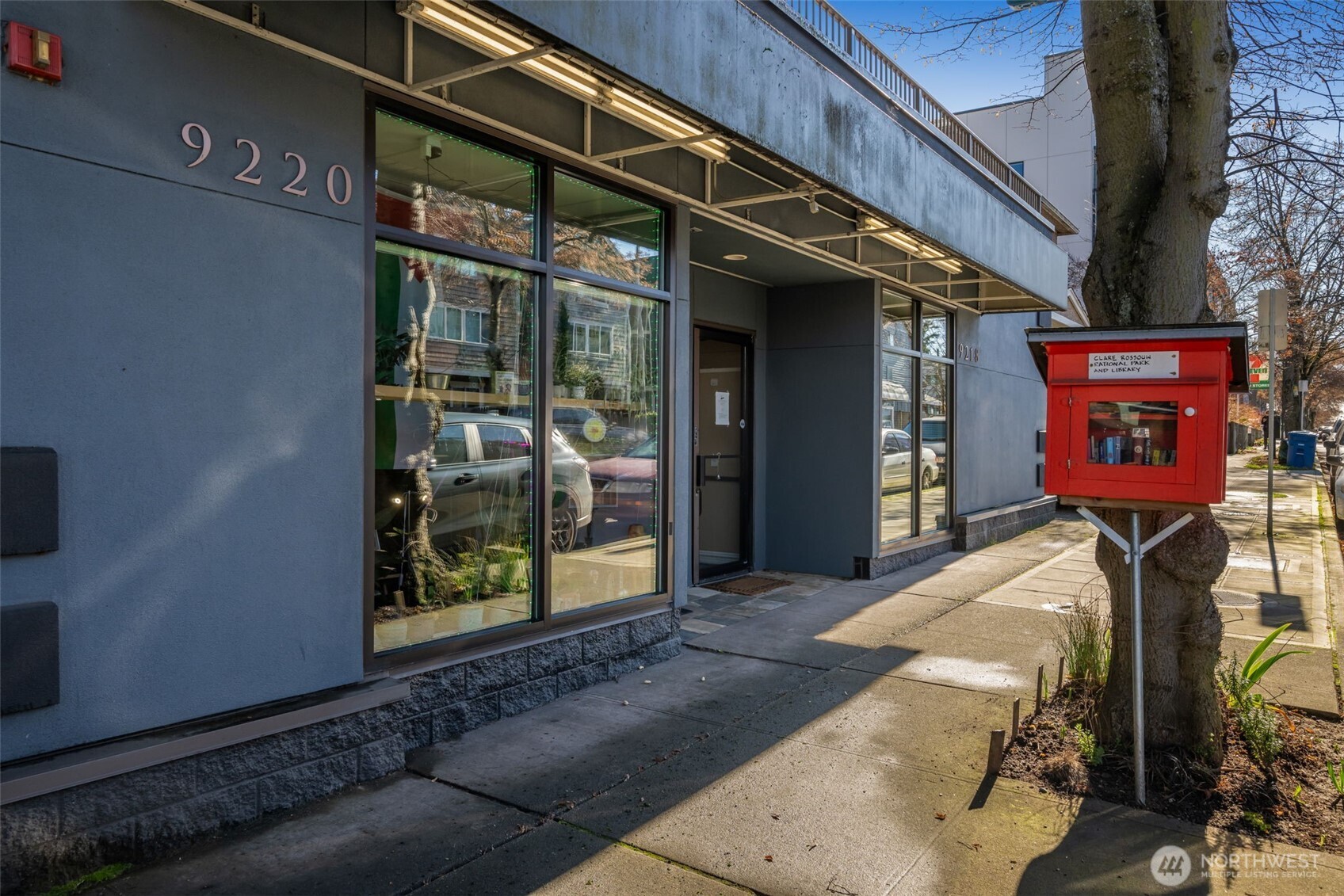 9222 Roosevelt Way NE A