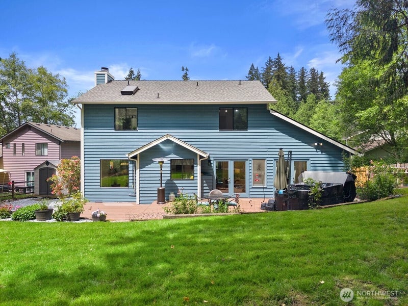 27015 NE Dorothy
