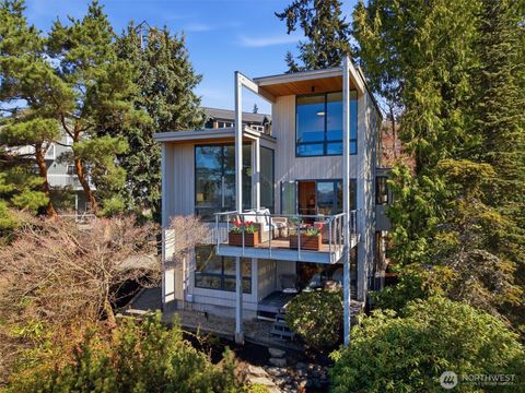 Photo of 8718 43rd Place SW, Seattle, WA 98136 (MLS # 2502922)