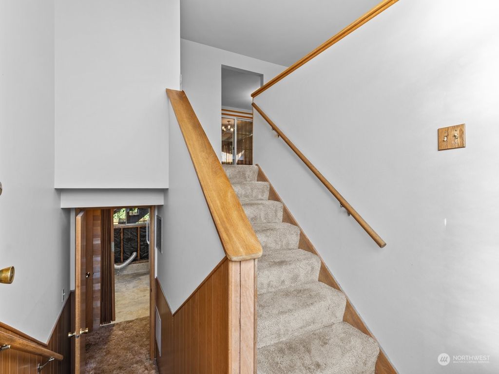 Photo of 22406 44th Avenue W, Mountlake Terrace, WA 98043 (MLS # 2185519)