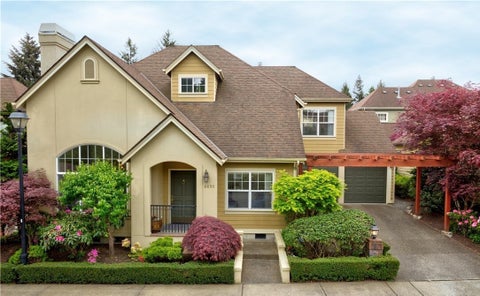 Photo of 6690 127th Place SE, Bellevue, WA 98006 (MLS # 2599816)