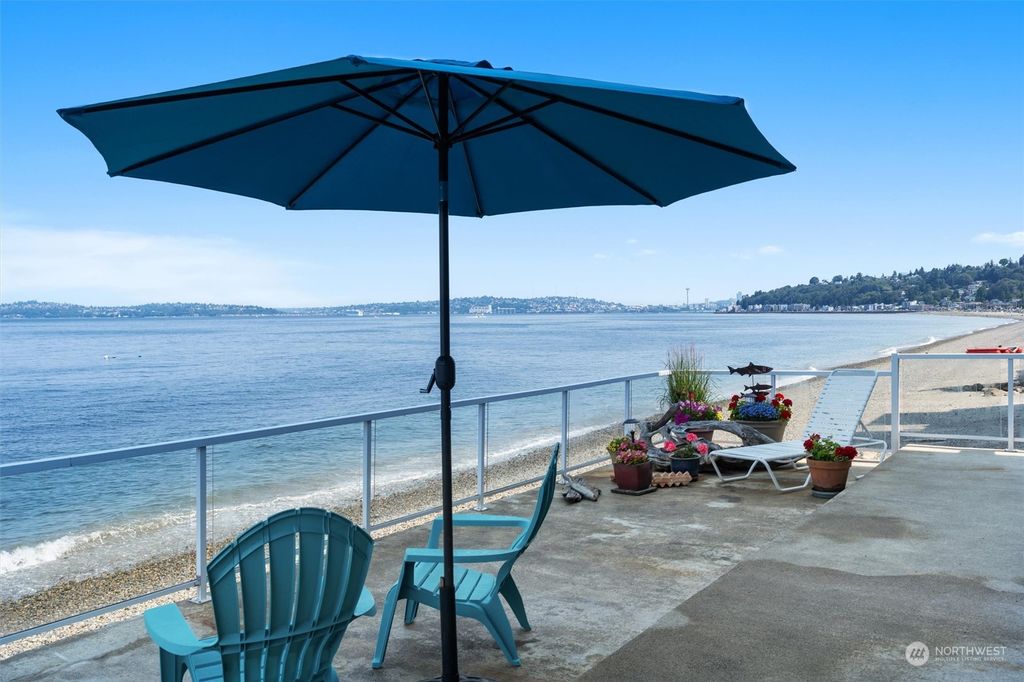 Photo of 3085 Alki Avenue SW #1, Seattle, WA 98116 (MLS # 2265678)