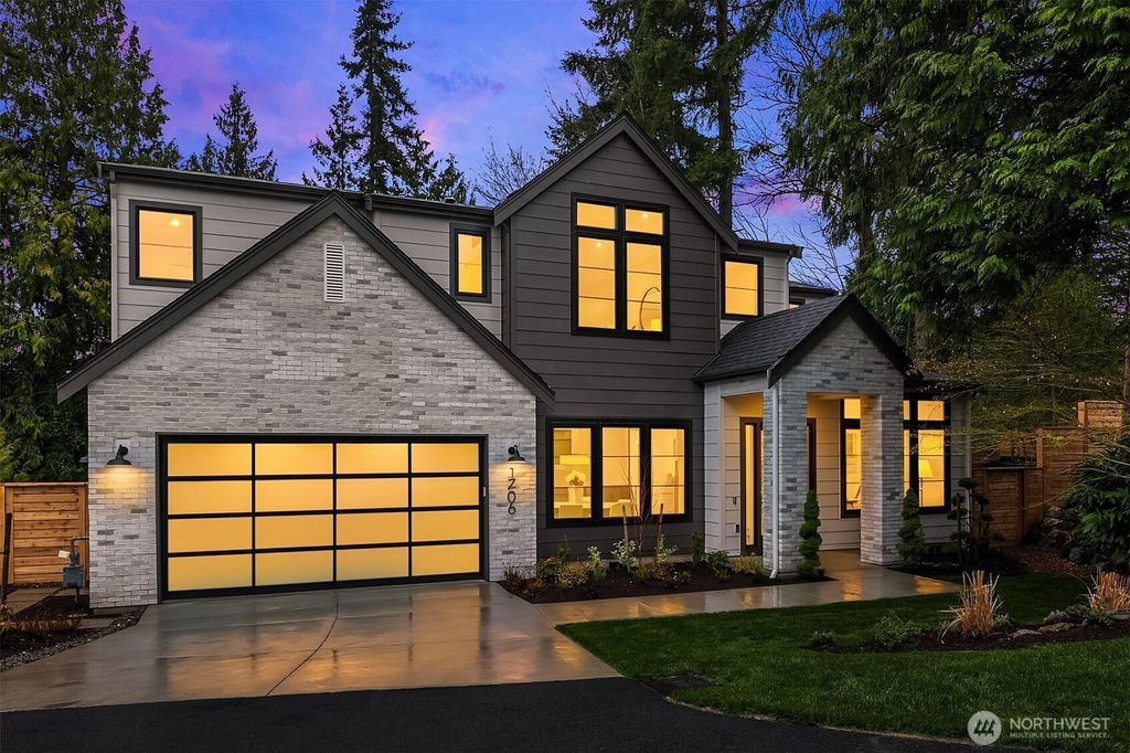 Photo of 1706 111th Avenue NE, Bellevue, WA 98004 (MLS # 2484522)