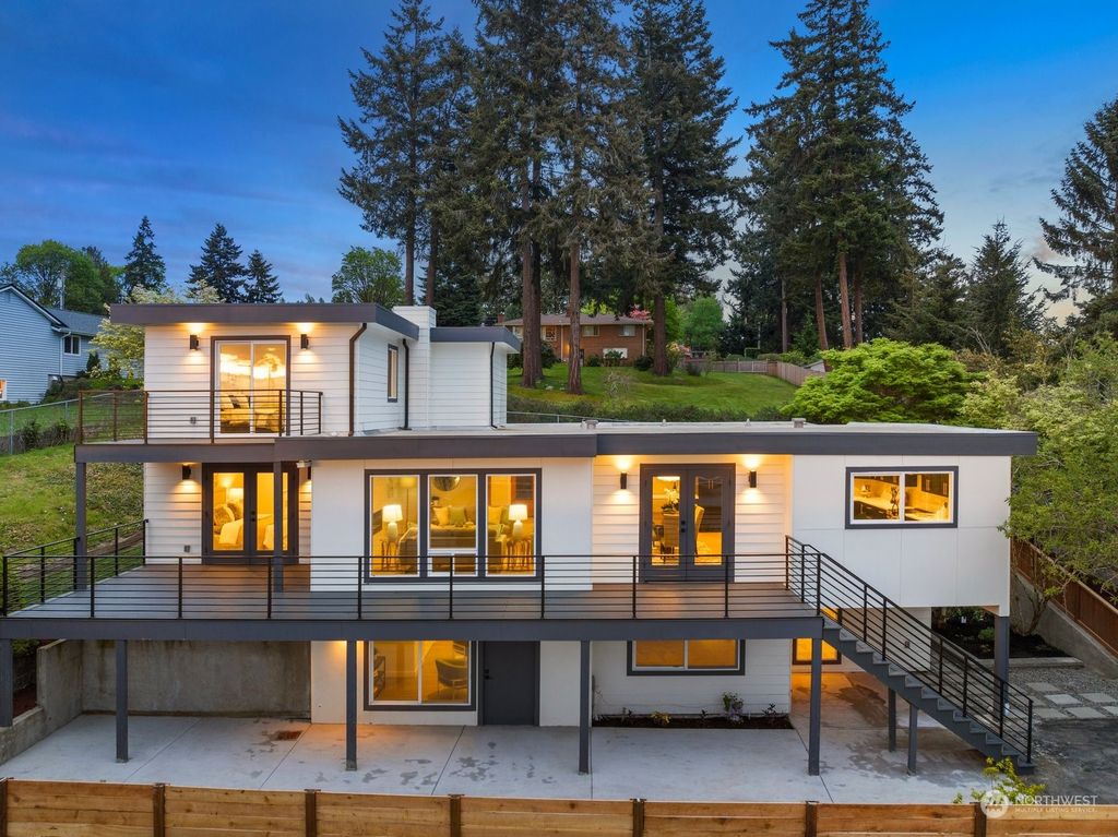 Photo of 22706 10th Avenue S, Des Moines, WA 98198 (MLS # 2232122)