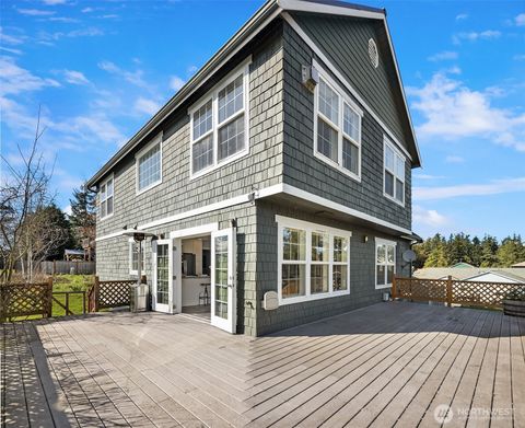 Photo of 1316 Backswing Lane, Freeland, WA 98249 (MLS # 2516043)