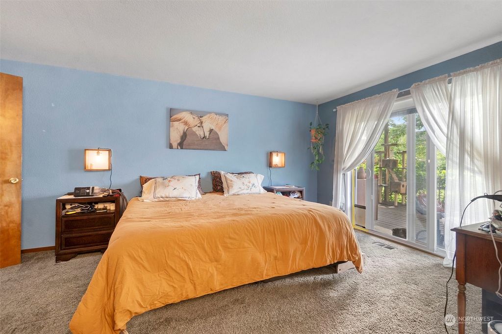 listing image 9367782812333631759