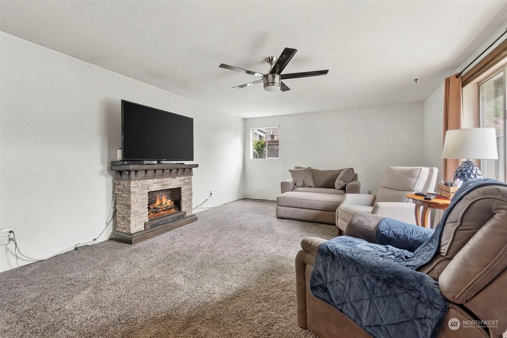 listing image 9362778111742998554