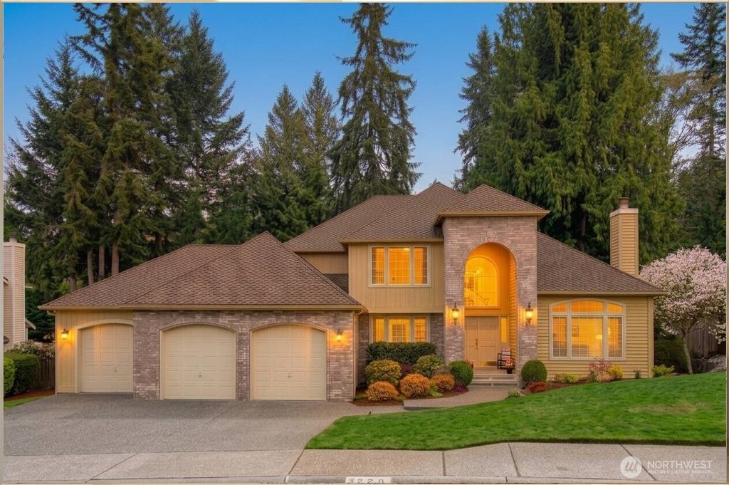 Photo of 3220 151 Place SE, Mill Creek, WA 98012 (MLS # 2502432)