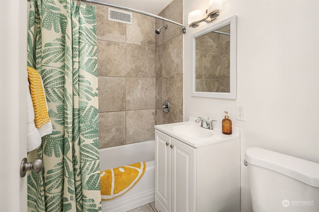 Photo of 4405 SW Alaska Street #201, Seattle, WA 98116 (MLS # 2073966)