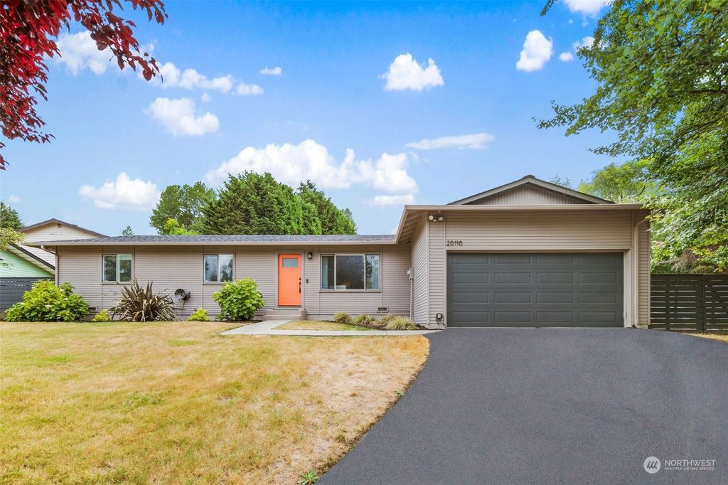Photo of 26116 14th Place S, Des Moines, WA 98198 (MLS # 2148784)