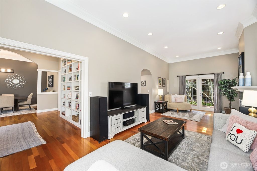 Photo of 10250 37th Avenue SW, Seattle, WA 98146 (MLS # 2362753)