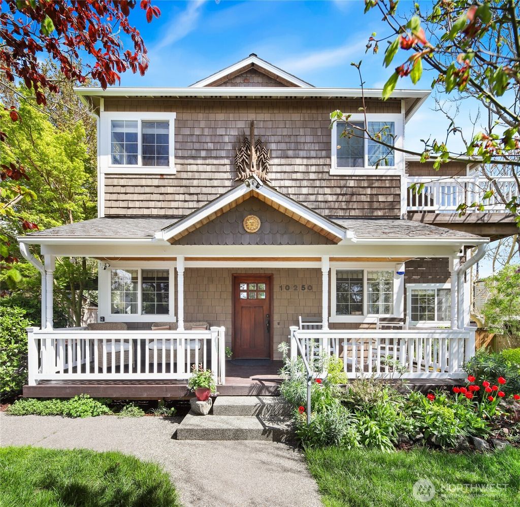 Photo of 10250 37th Avenue SW, Seattle, WA 98146 (MLS # 2362753)