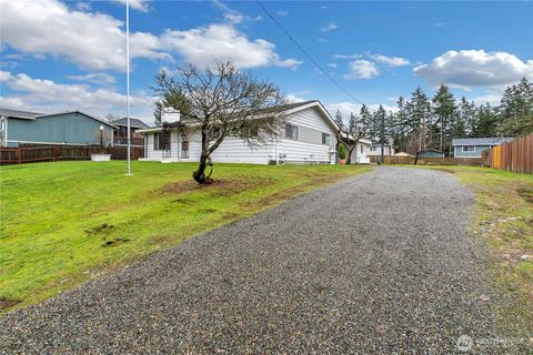 Photo of 222 175th Street E, Spanaway, WA 98387 (MLS # 2463971)