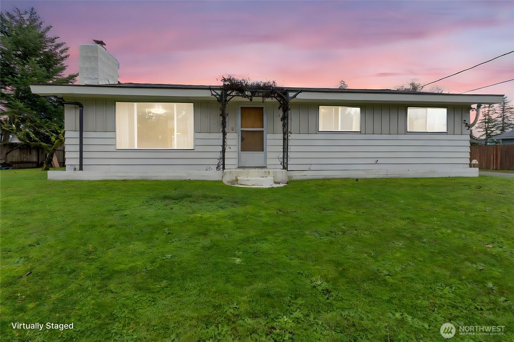 Photo of 222 175th Street E, Spanaway, WA 98387 (MLS # 2463971)