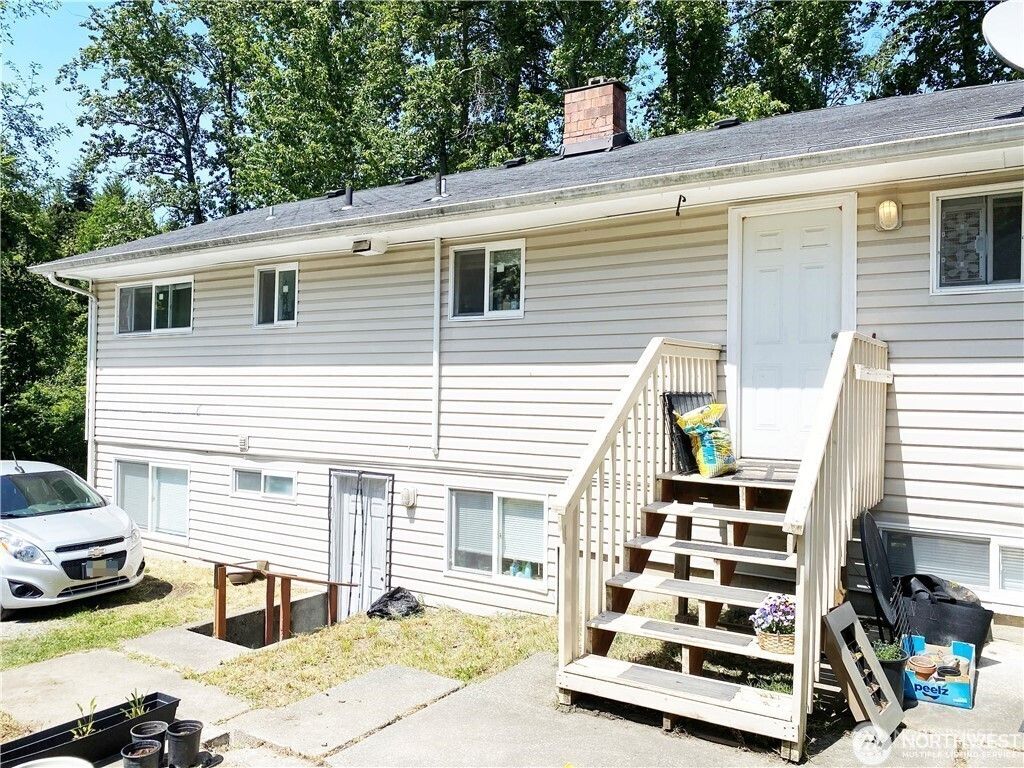 Photo of 2413 SW Graham Street, Seattle, WA 98106 (MLS # 2430883)