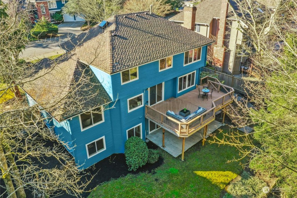 Photo of 4266 246th Place SE, Sammamish, WA 98029 (MLS # 2329323)