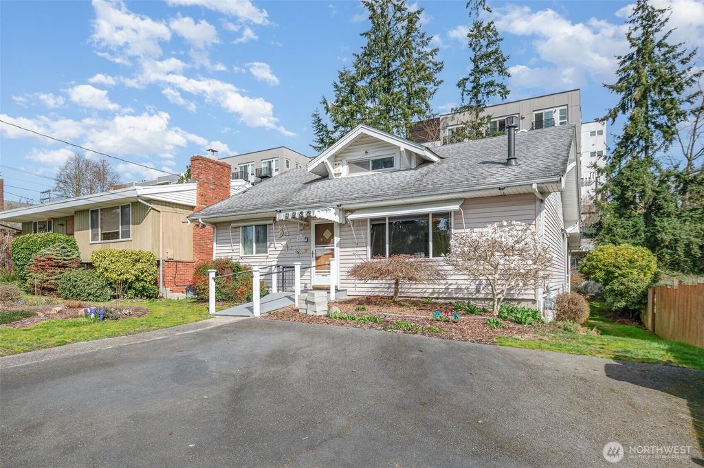 Photo of 9032 Palatine Avenue N, Seattle, WA 98103 (MLS # 2332284)