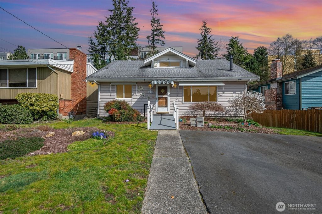 Photo of 9032 Palatine Avenue N, Seattle, WA 98103 (MLS # 2332284)