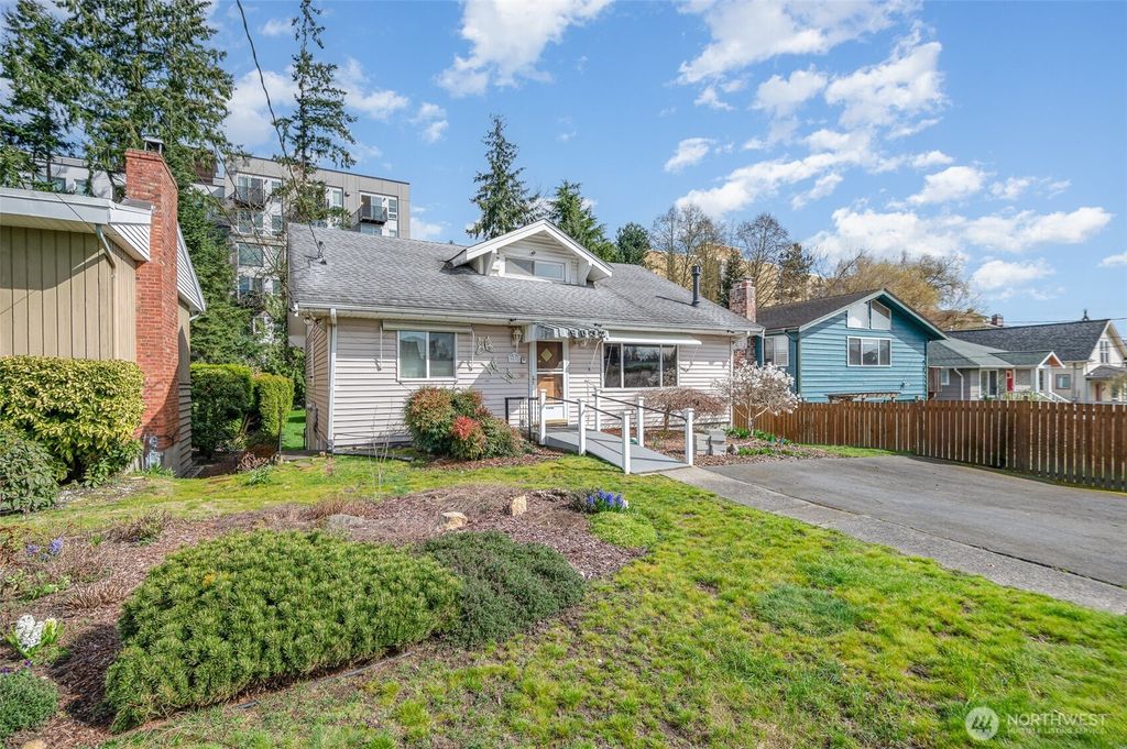 Photo of 9032 Palatine Avenue N, Seattle, WA 98103 (MLS # 2332284)