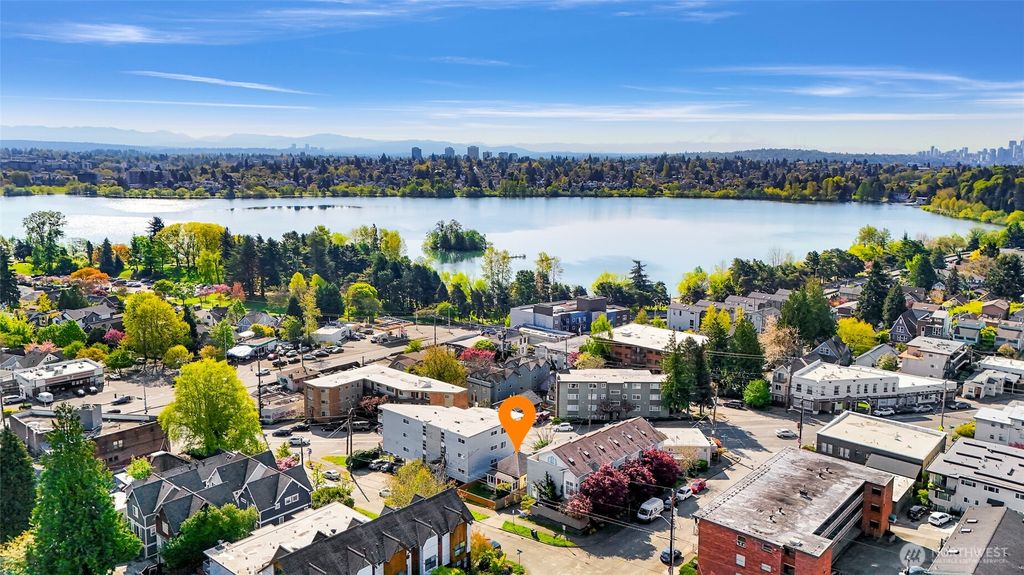 Photo of 907 N 74th Street, Seattle, WA 98103 (MLS # 2364980)