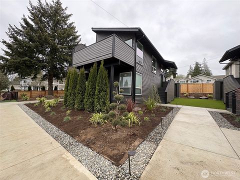 Photo of 906 & 910 6th Street S, Kirkland, WA 98033 (MLS # 2525295)