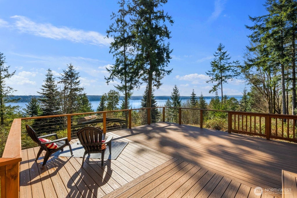 Photo of 110 Groves Way, Port Ludlow, WA 98365 (MLS # 2588315)