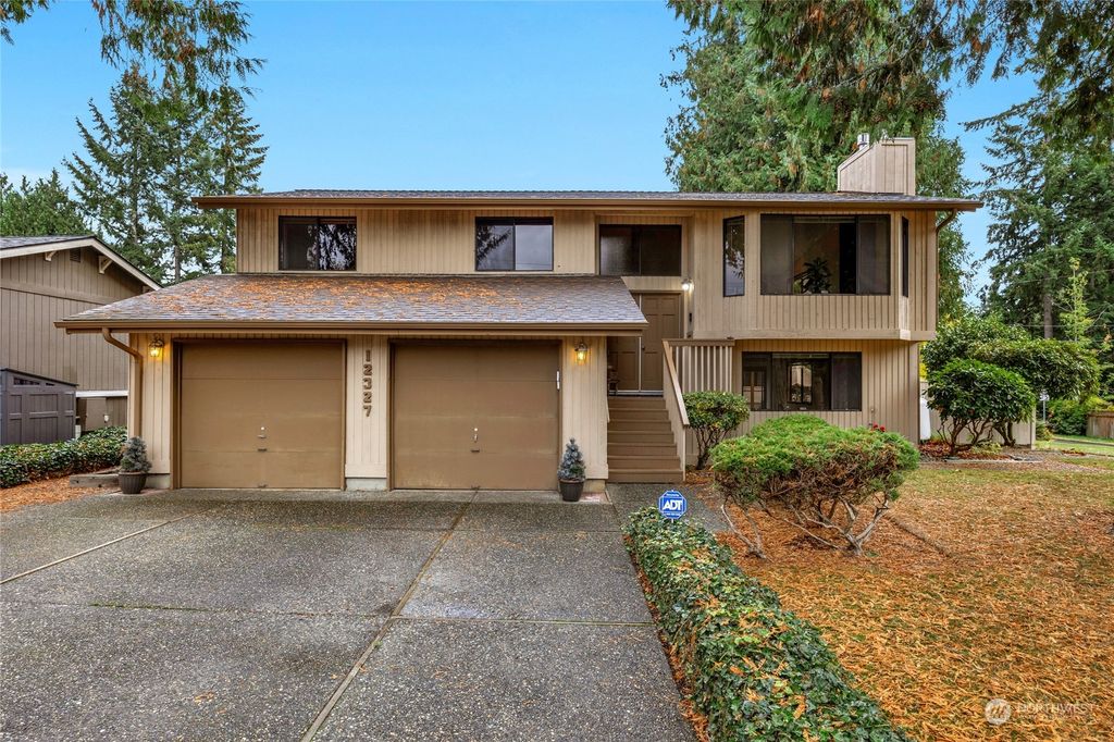 Photo of 12327 29th Avenue SE, Everett, WA 98208 (MLS # 2304319)