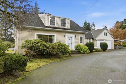 Photo of 906 5th Street NE, Auburn, WA 98002 (MLS # 2458006)