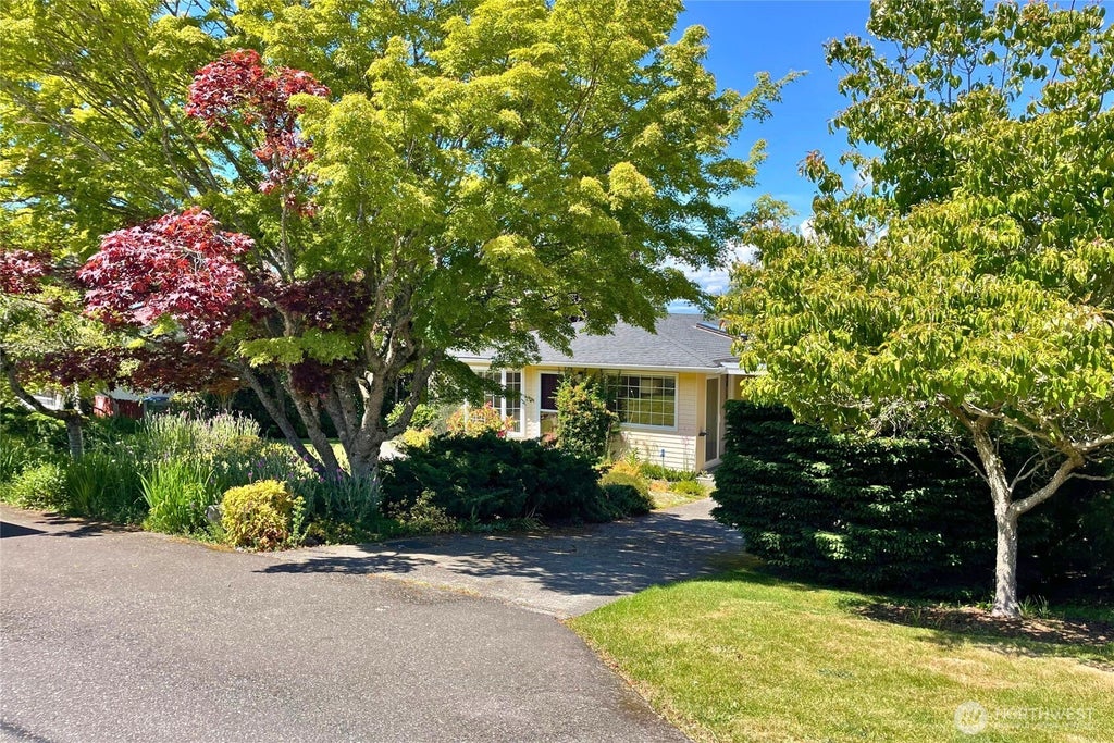 Photo of 116 Bayside Place, Bellingham, WA 98225 (MLS # 2536229)