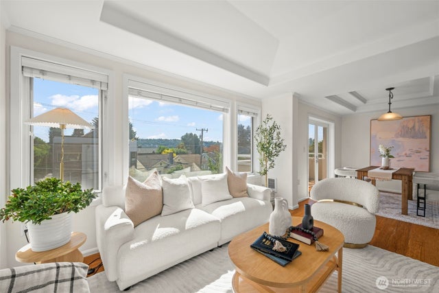 2167 Dexter Avenue N 402 #402, Seattle