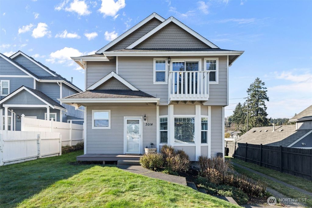 Photo of 3014 S Warner Street, Tacoma, WA 98409 (MLS # 2456763)