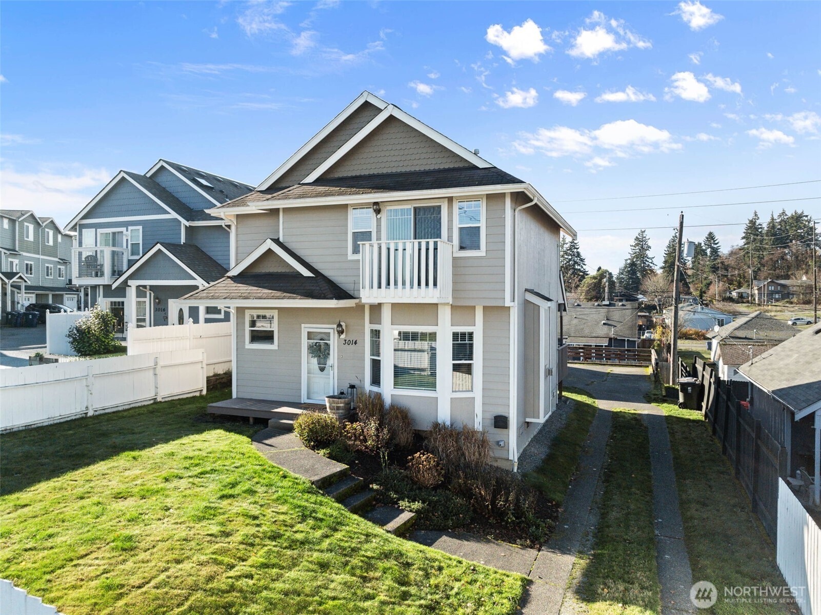 3014 S Warner Street