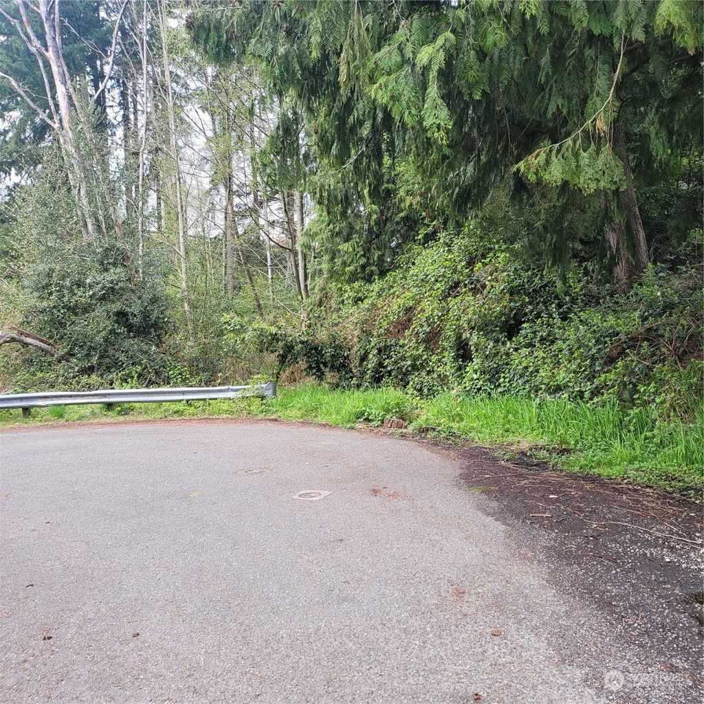 Photo of 20150 Forest Park Drive NE, Shoreline, WA 98155 (MLS # 2055395)