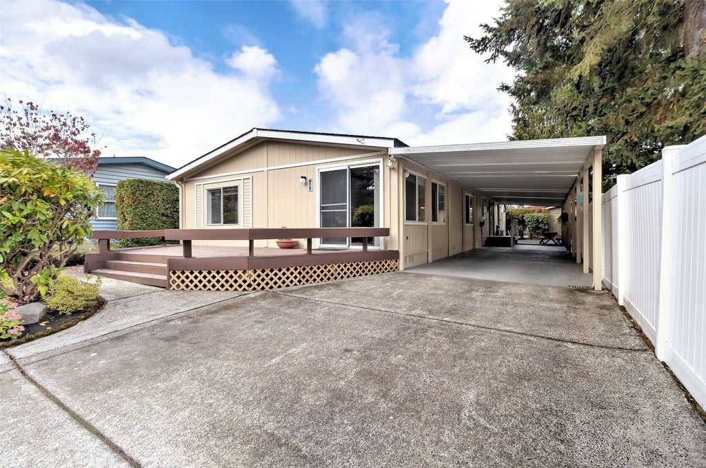 Photo of 32820 20th Avenue S #76, Federal Way, WA 98003 (MLS # 2598266)