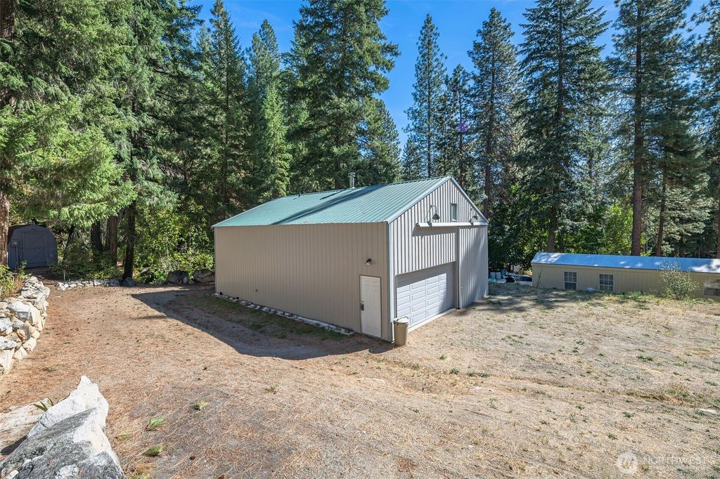 Photo of 17972 Entiat River Road, Entiat, WA 98822 (MLS # 2521466)