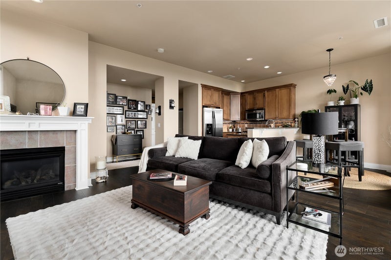 708 Market Street 402