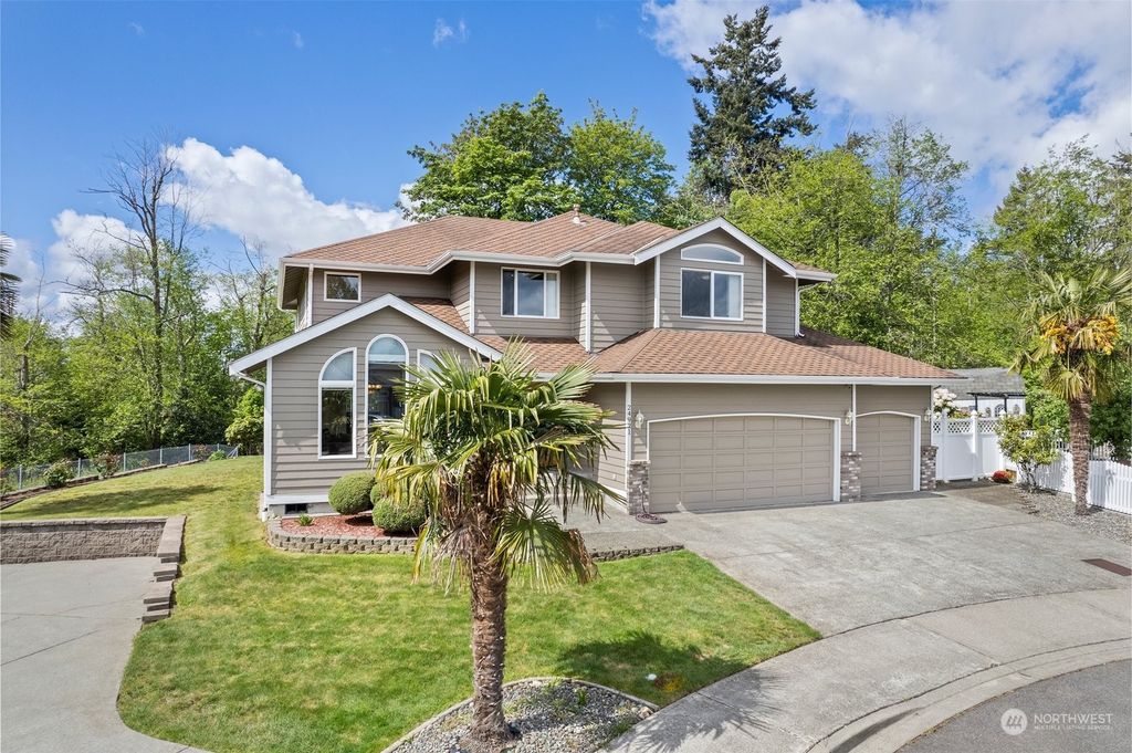 Photo of 24921 115th Avenue SE, Kent, WA 98030 (MLS # 2230708)